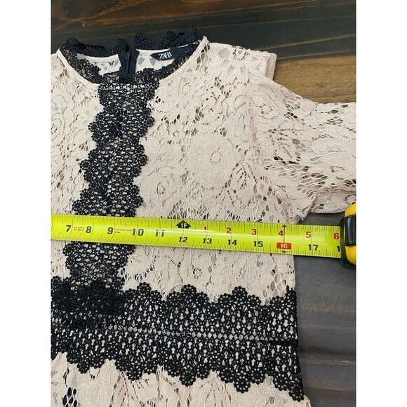 Zara Beige & Black Contrast Trim Lace Peplum Blouse Femme Old Money Style Size S - Picture 7 of 9